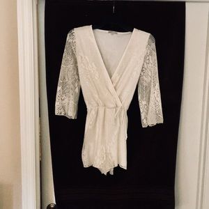 Lacey white romper size S